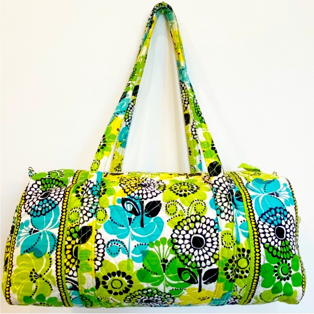 VERA BRADLEY Limes Up Duffle Bag Weekend Carry On Green Overnight Tote Large